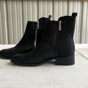 Just fab, size 8, black